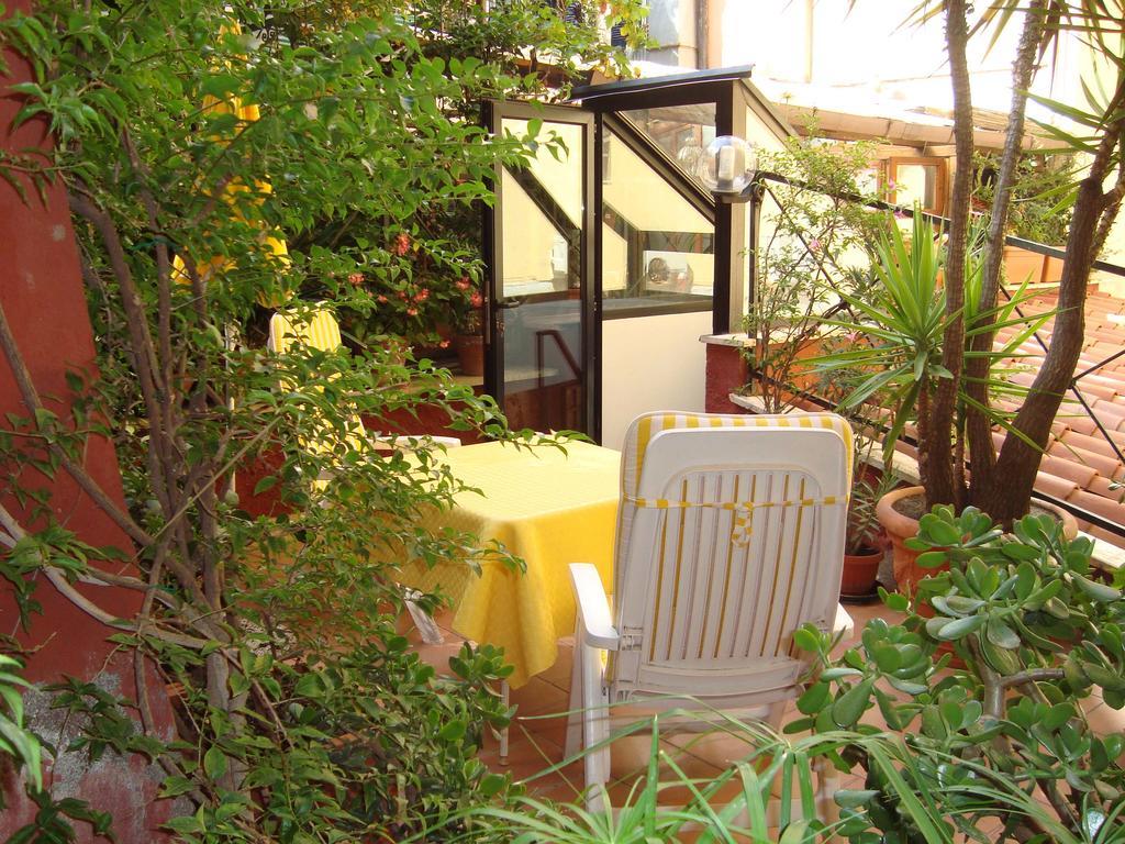 Colosseum Cottage Rome Exterior photo